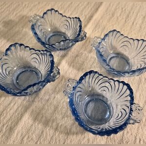CAMBRIDGE "Caprice" Blue Bowls